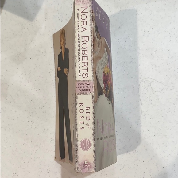 5 for $10 item Nora Roberts Bed Of Roses - Picture 2 of 3